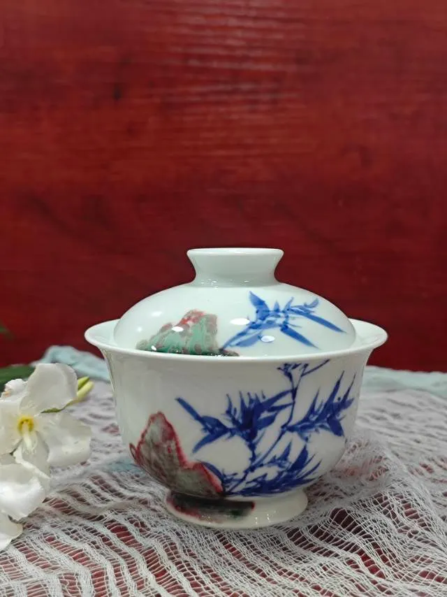景德镇高温全手绘青花釉里红《节节高升》盖碗