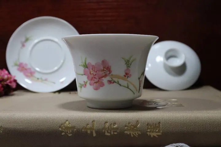 全手绘水点桃花马蹄盖碗