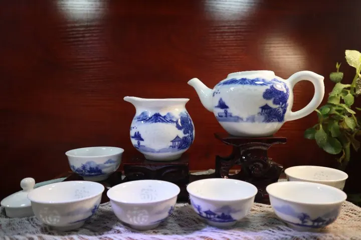 手绘青花玲珑8头茶具