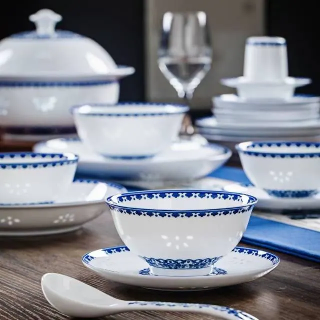 Lotus Scroll · Blue-and-white Rice-grain Dinnerware